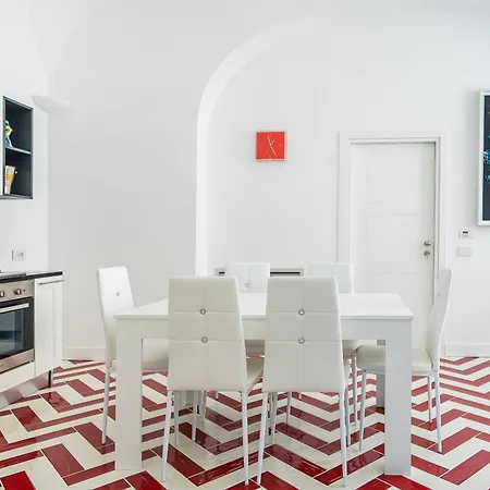 Breathtaking View, Just Steps From The Beaches Vakantiehuis